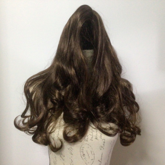 Deluxe DC Wonder Woman Adult Wig Brunette - Picture 3 of 8